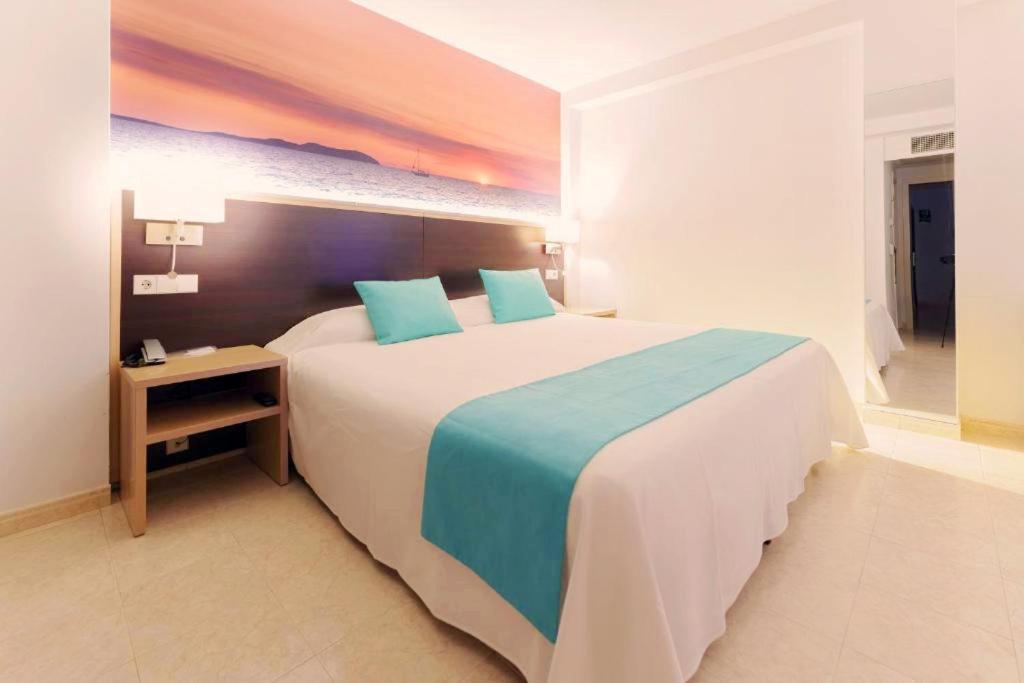 Hotel Orosol By Typic Hotels ซานอันโตนิโอ ภายนอก รูปภาพ